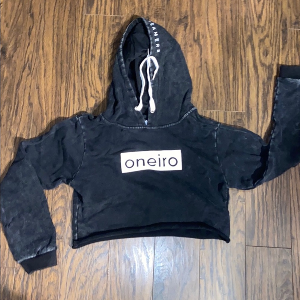 Cropped hoodie